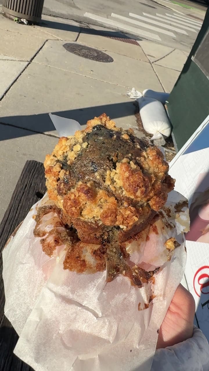 Video review of Loba Pastry + Coffee