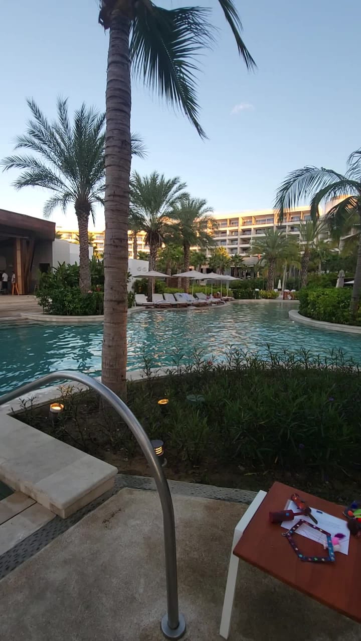 Conrad Punta de Mita