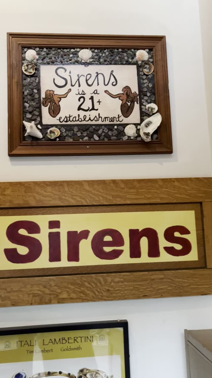 Video review of Sirens Pub