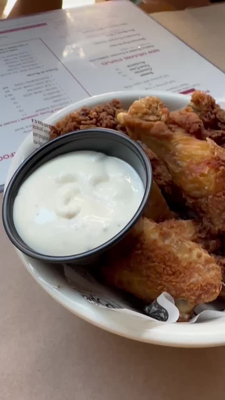 Video review of Claw Daddy's