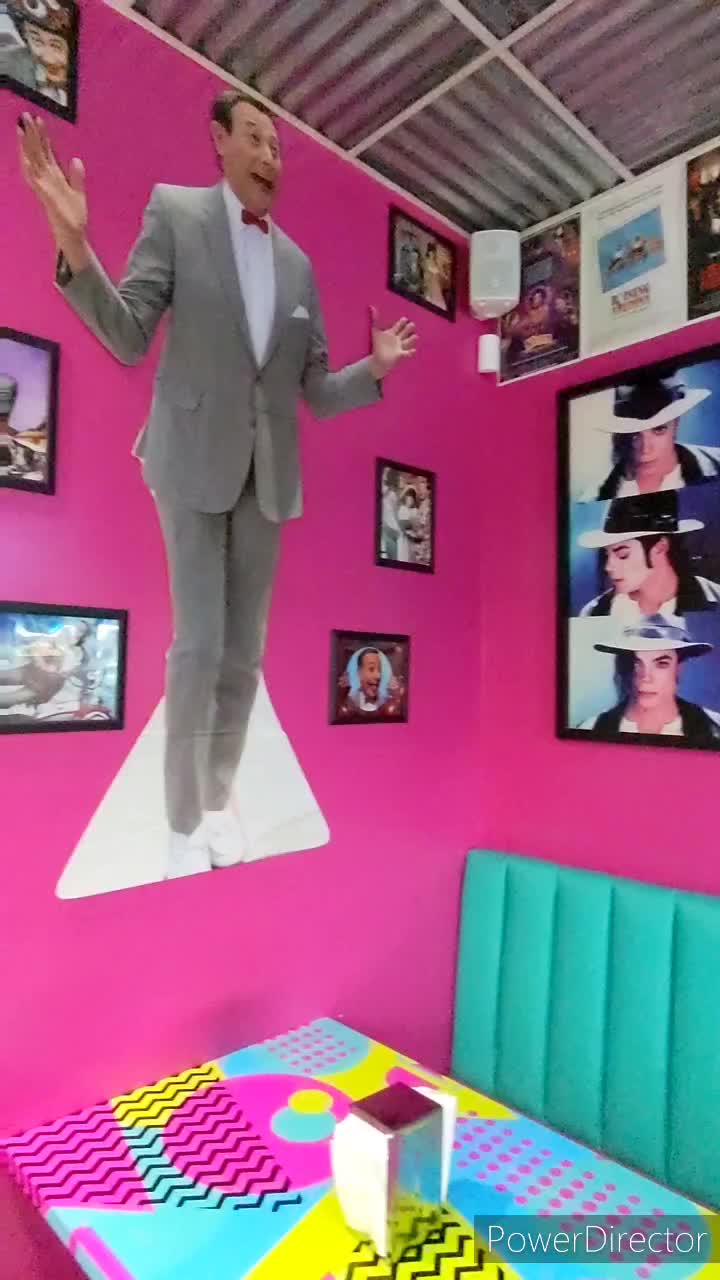 Back To The 80s Cafe And More