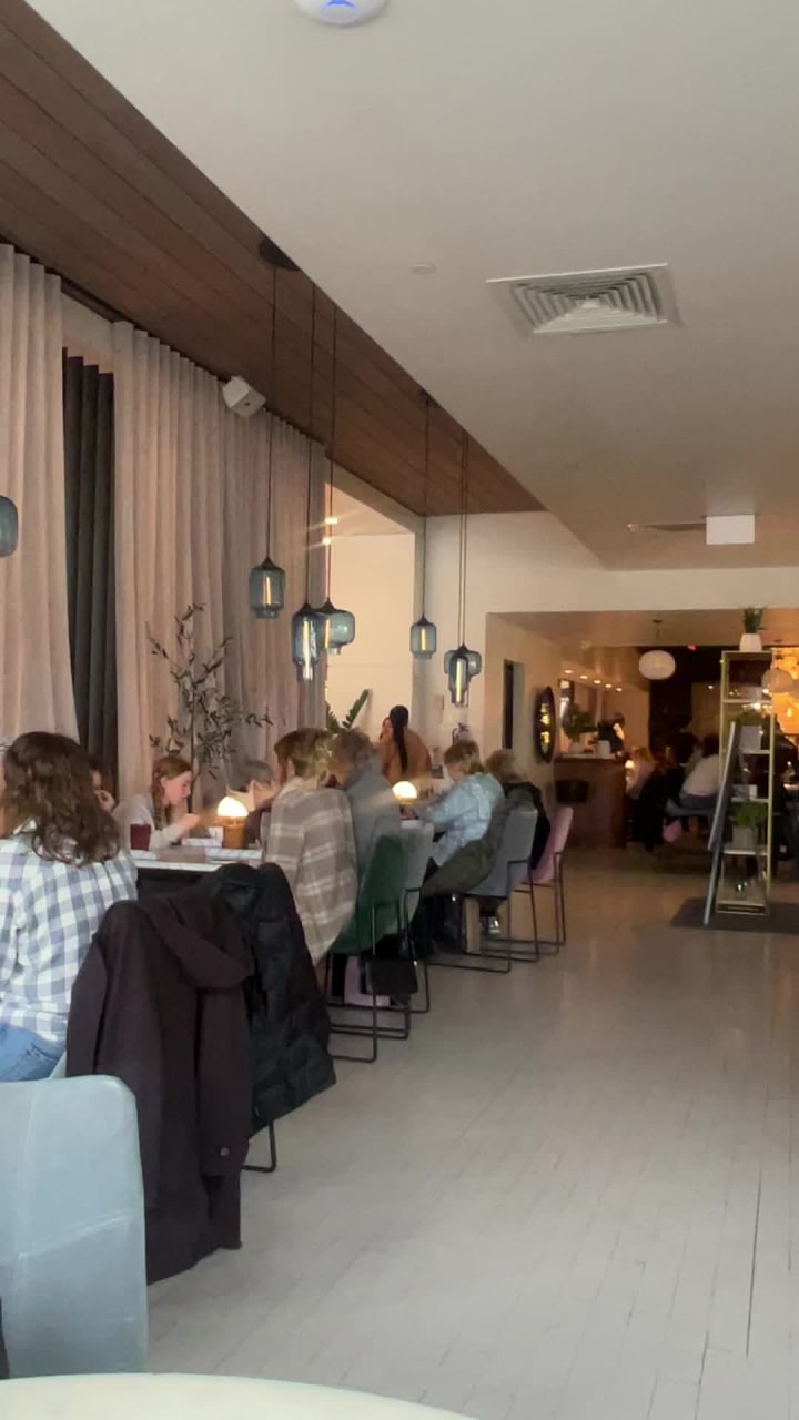 Video review of The Table at Crate