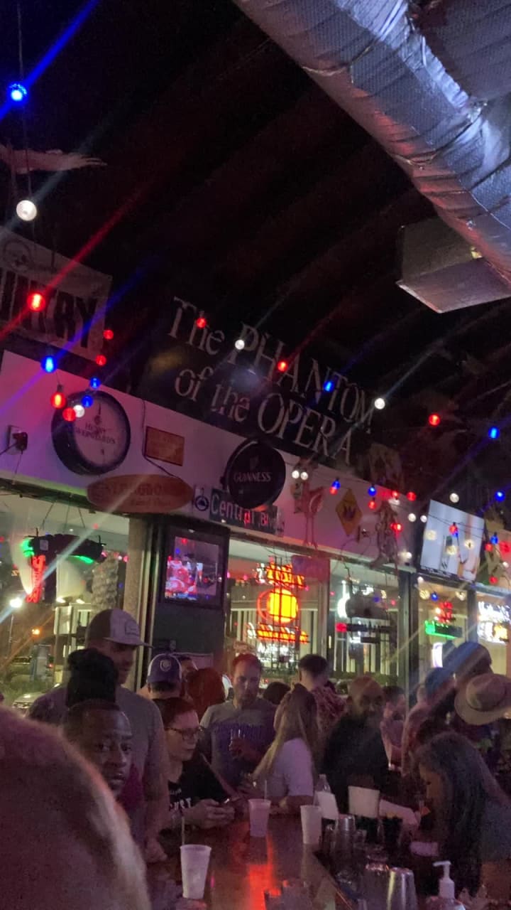 Video review of Downtown PourHouse