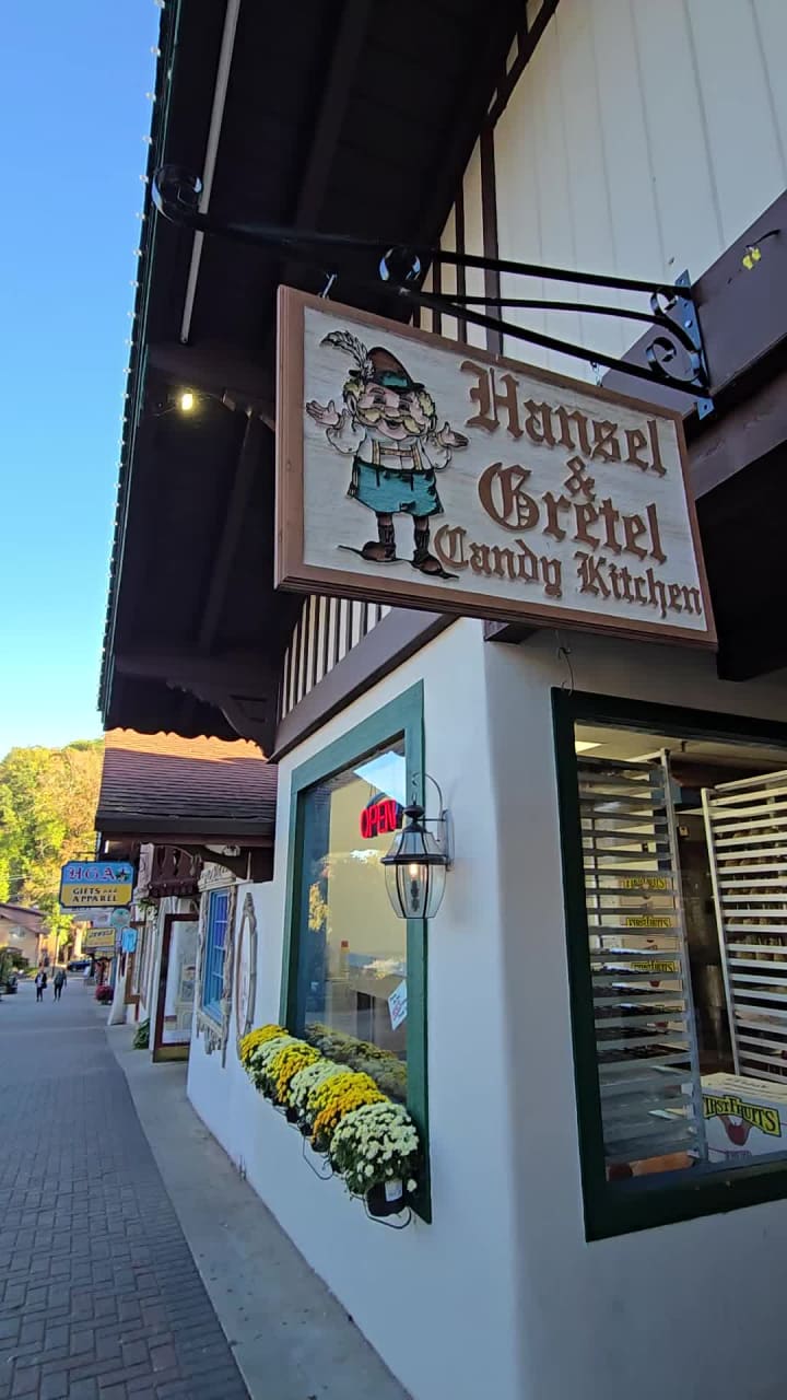 Video review of Hansel & Gretel Candy Kitchen