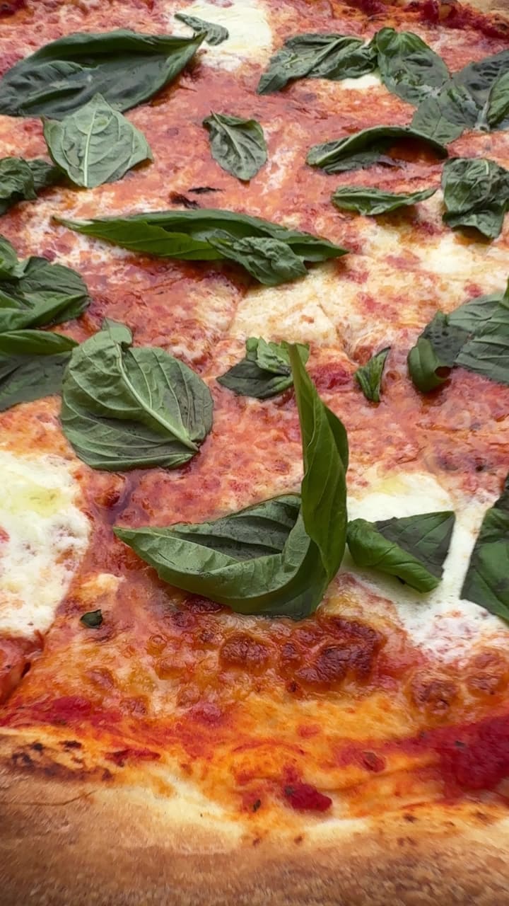 Video review of Craft Pizza