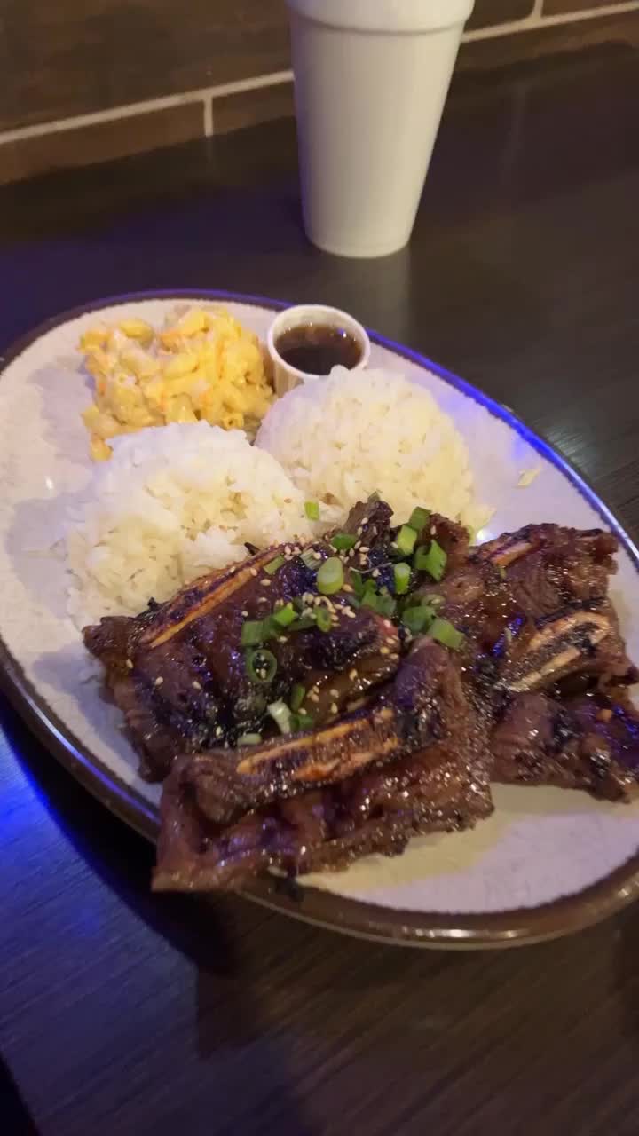 Video review of Aloha Kitchen and Bar