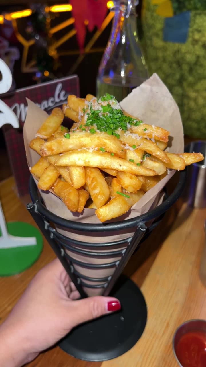 Video review of Paper Plane