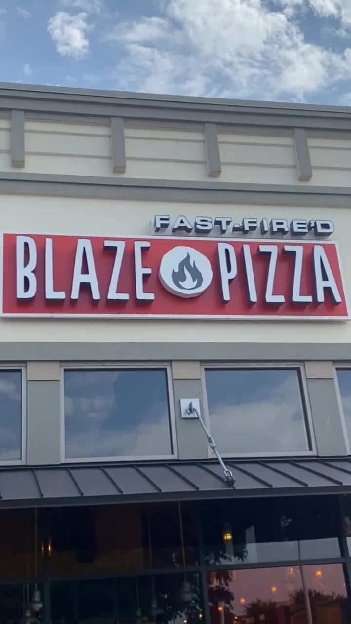 Video review of Blaze Pizza
