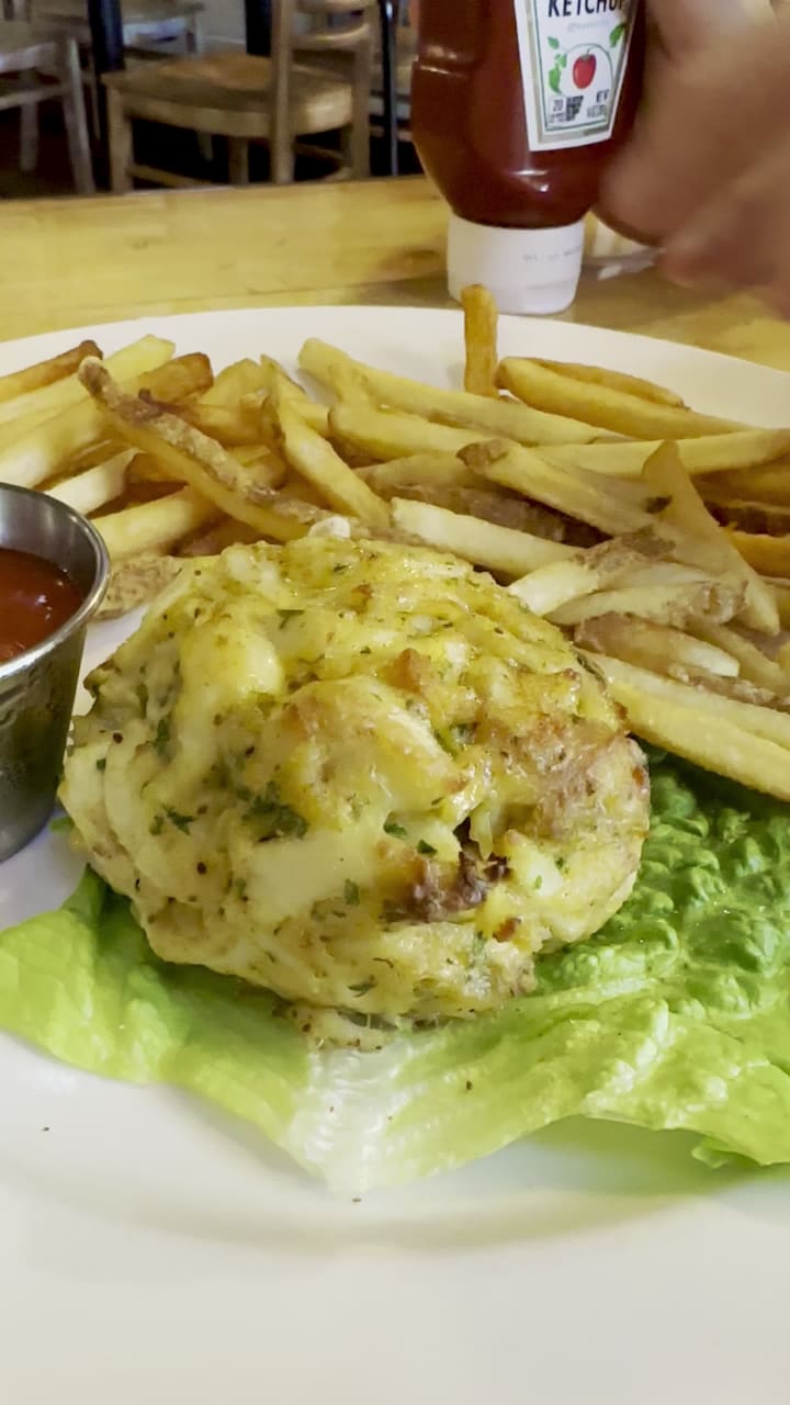 Video review of Boatyard Bar & Grill