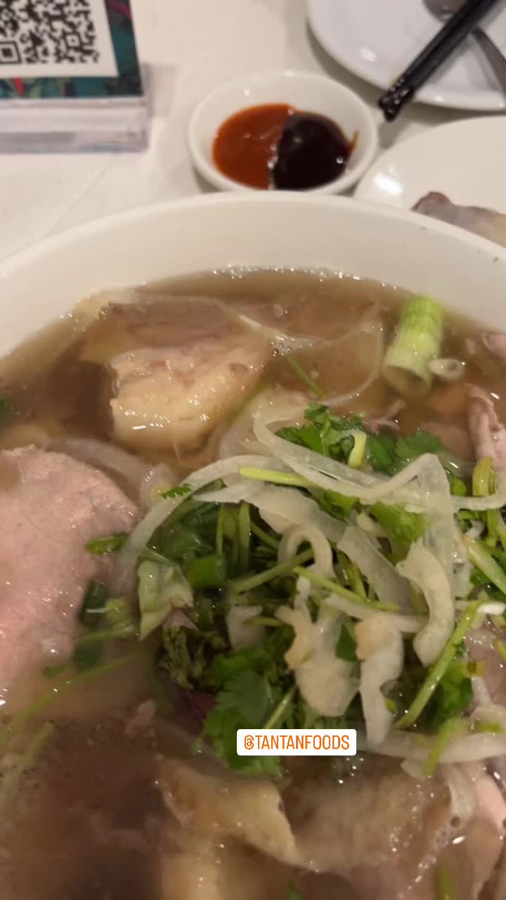 Video review of Tan Tan Cafe