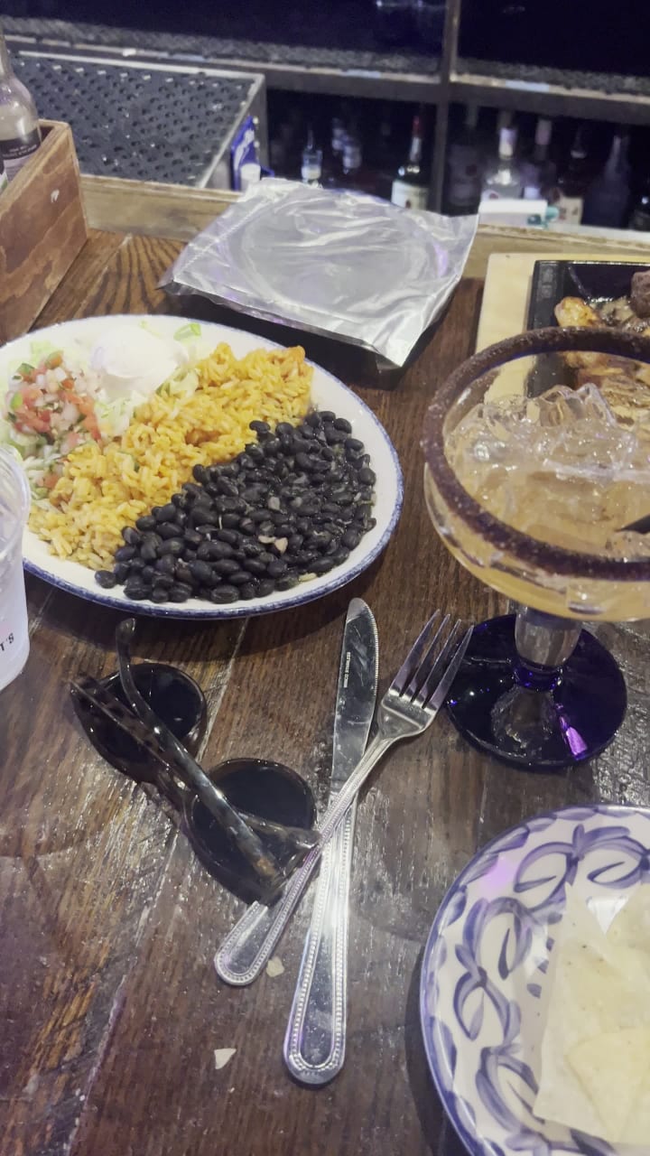 Miranda Lambert's Casa Rosa