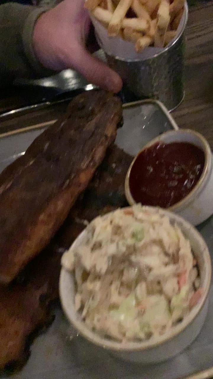 Video review of The HC Tavern + Kitchen