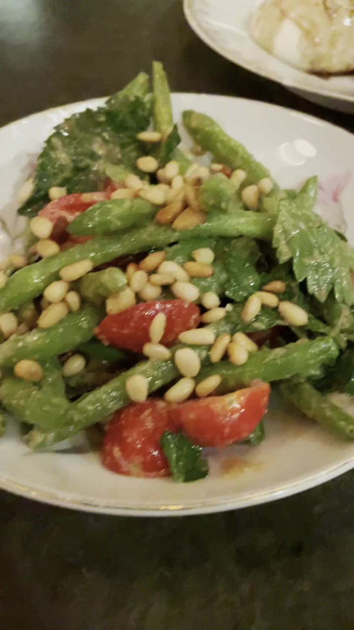 Video review of Gianna