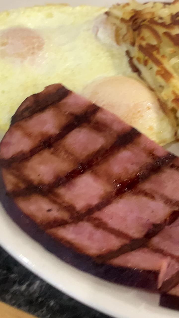 Video review of Mr. Mamas Breakfast and Lunch