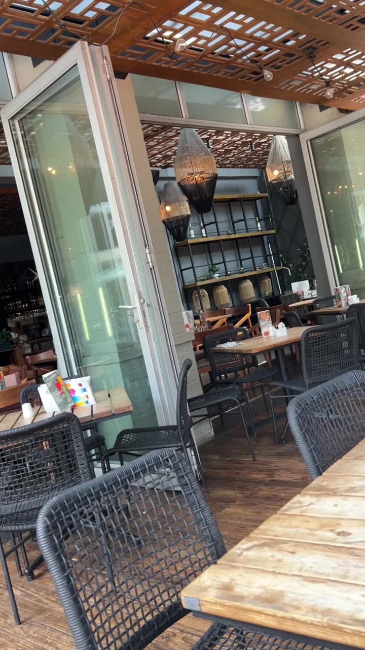 Parrot restaurant clearwater mall