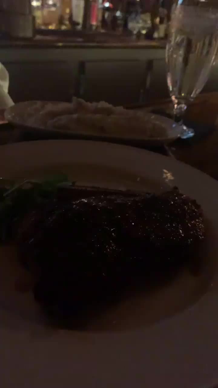 Video review of London Chop House