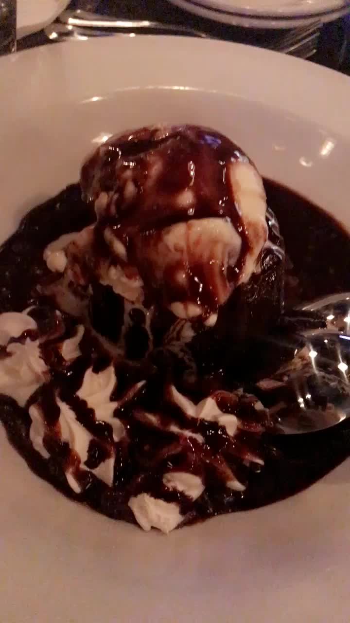 Video review of White Rose Bar & Grill