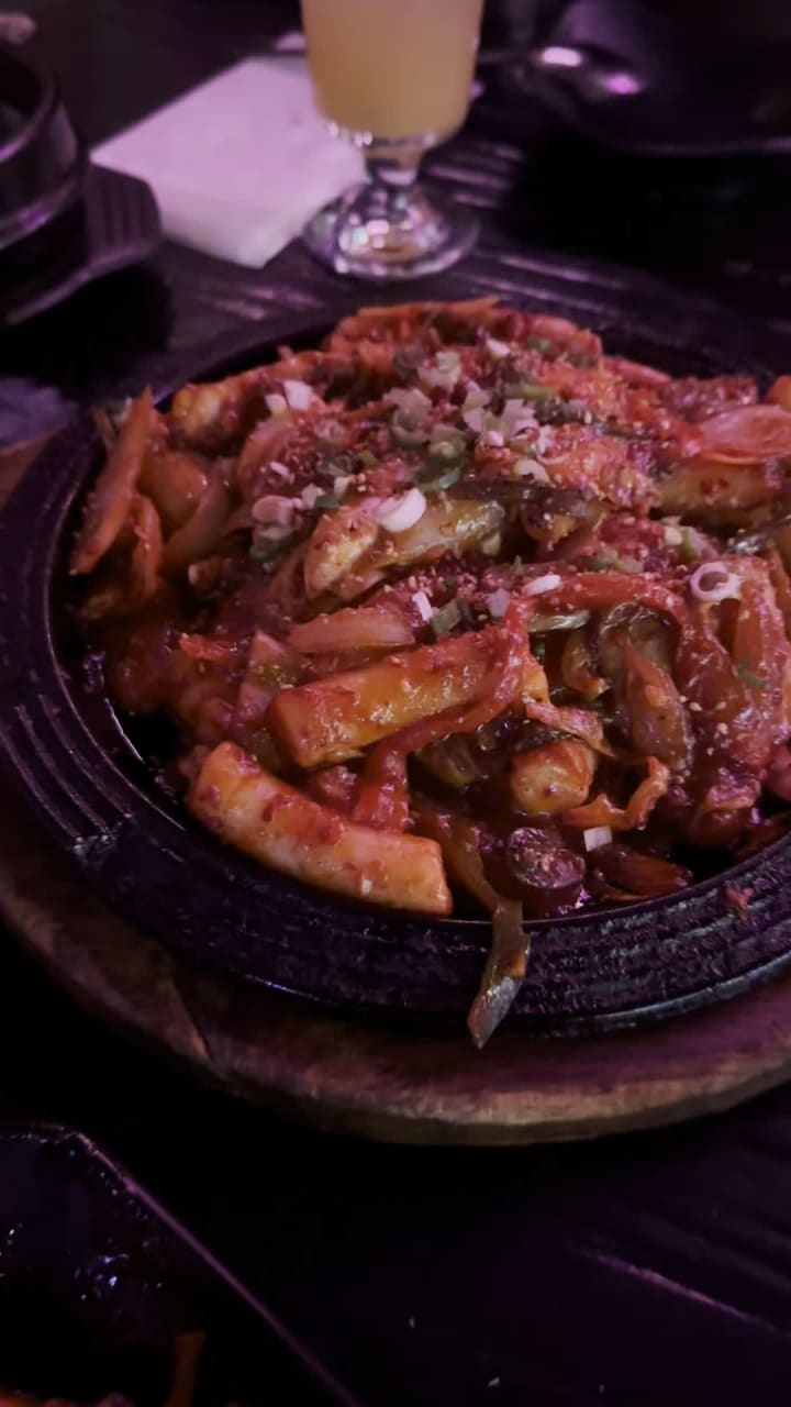 Video review of Bangia