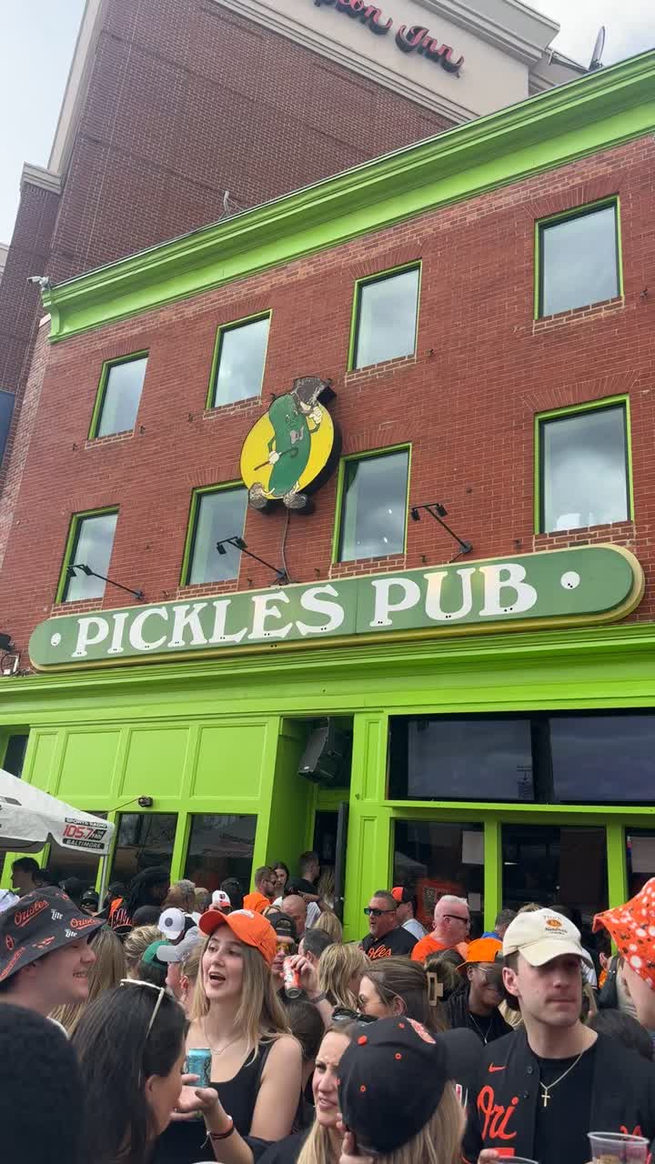 Pickles Pub