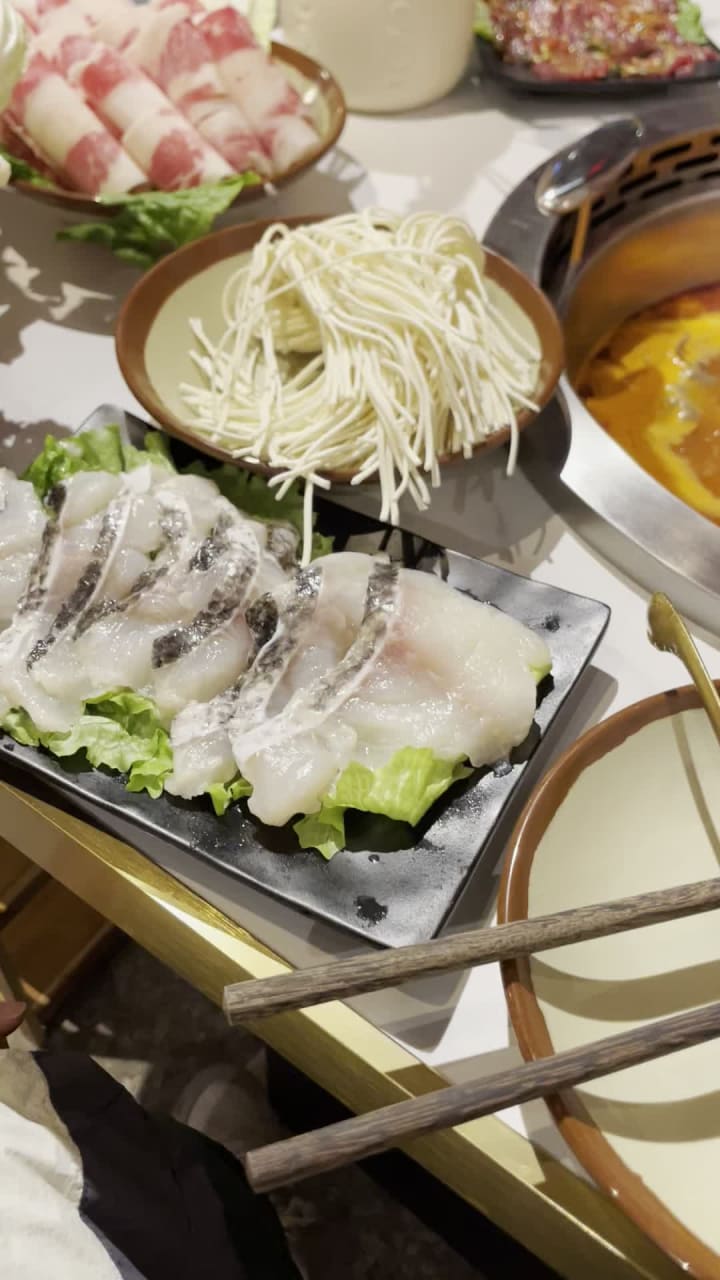 Video review of Hou Yi Hot Pot