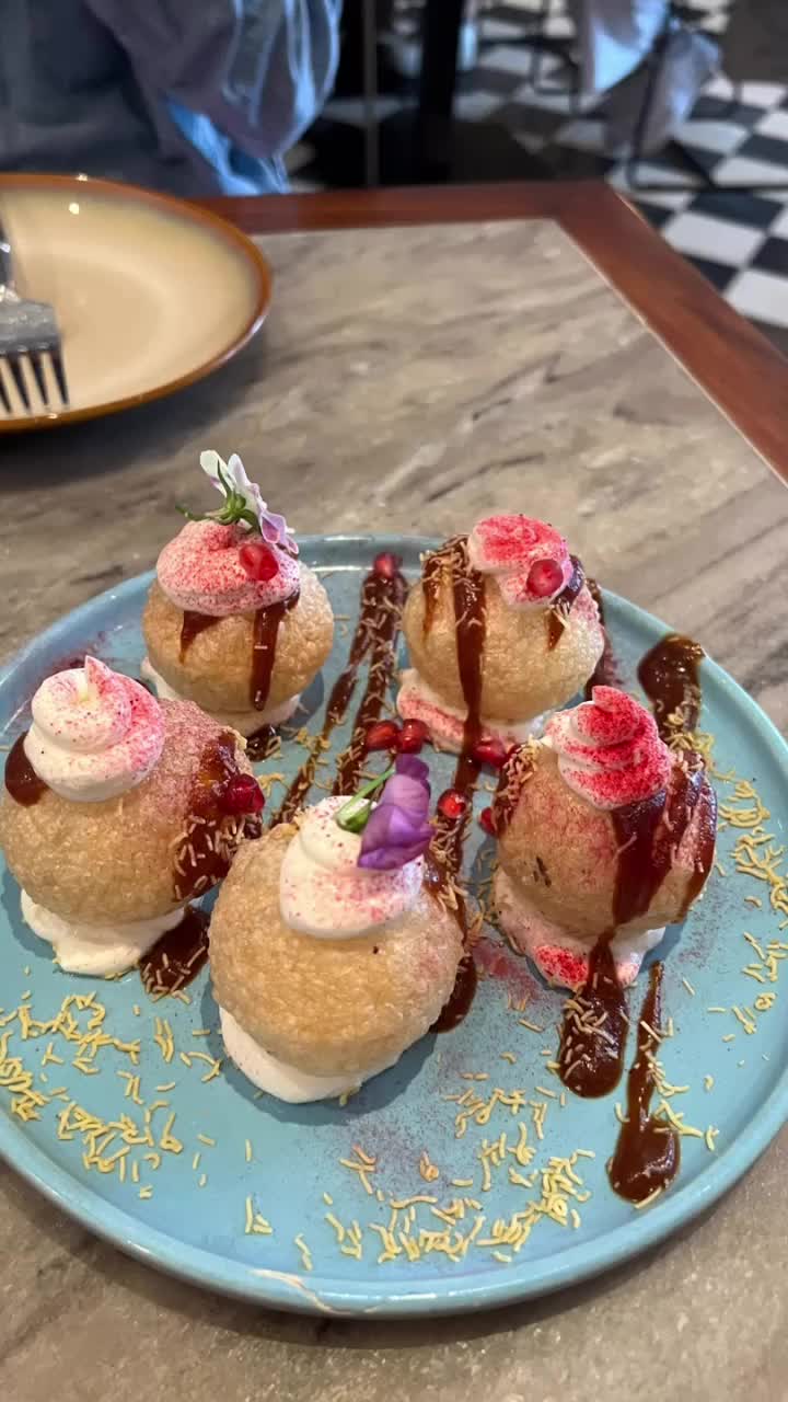 Video review of GupShup