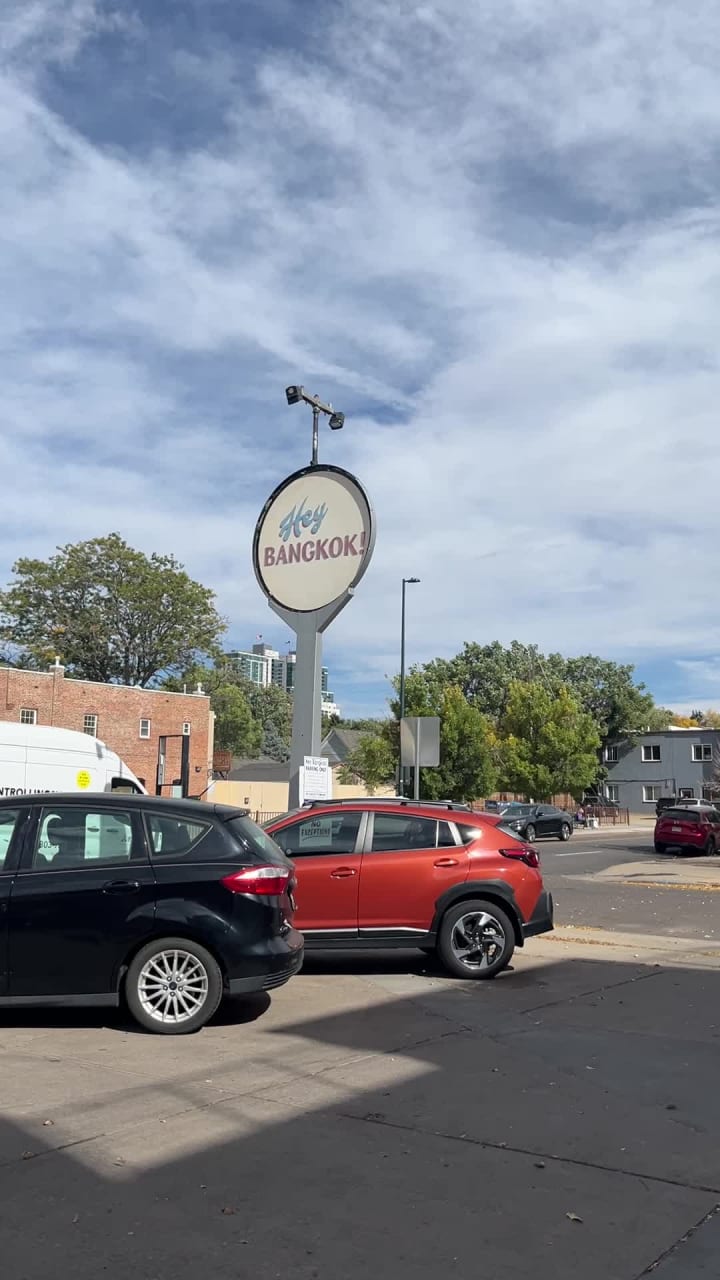 Video review of Hey Bangkok