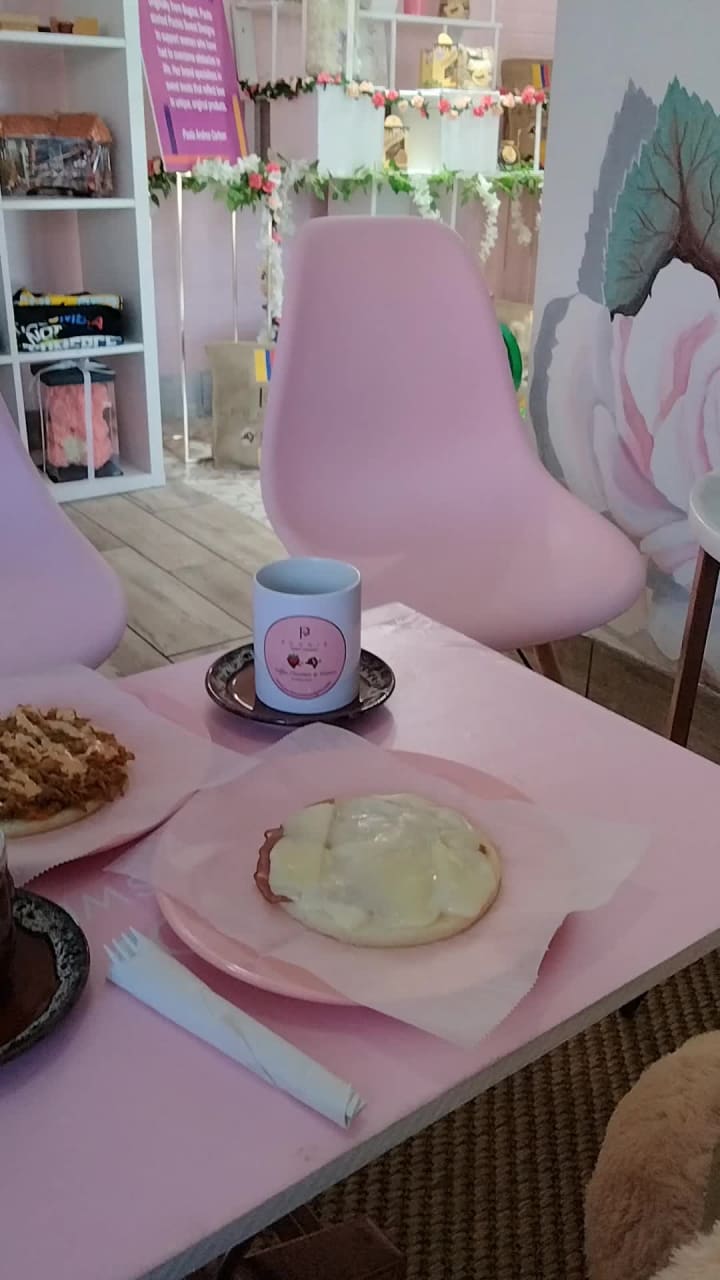 Pochis Colombian Cafe