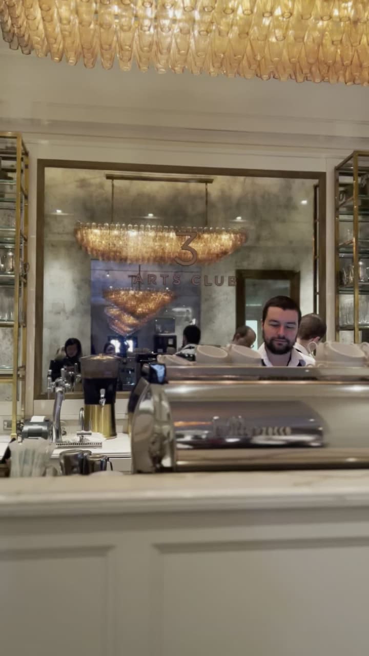 3 Arts Club Cafe at RH Chicago