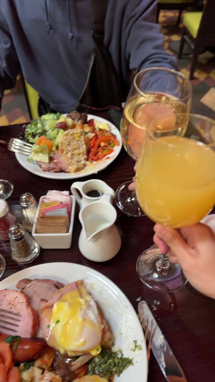 Todd English's Tuscany