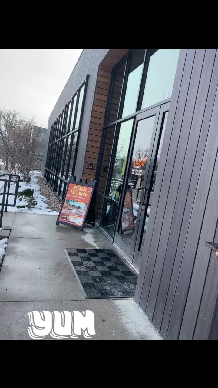 Video review of Snooze, an A.M. Eatery