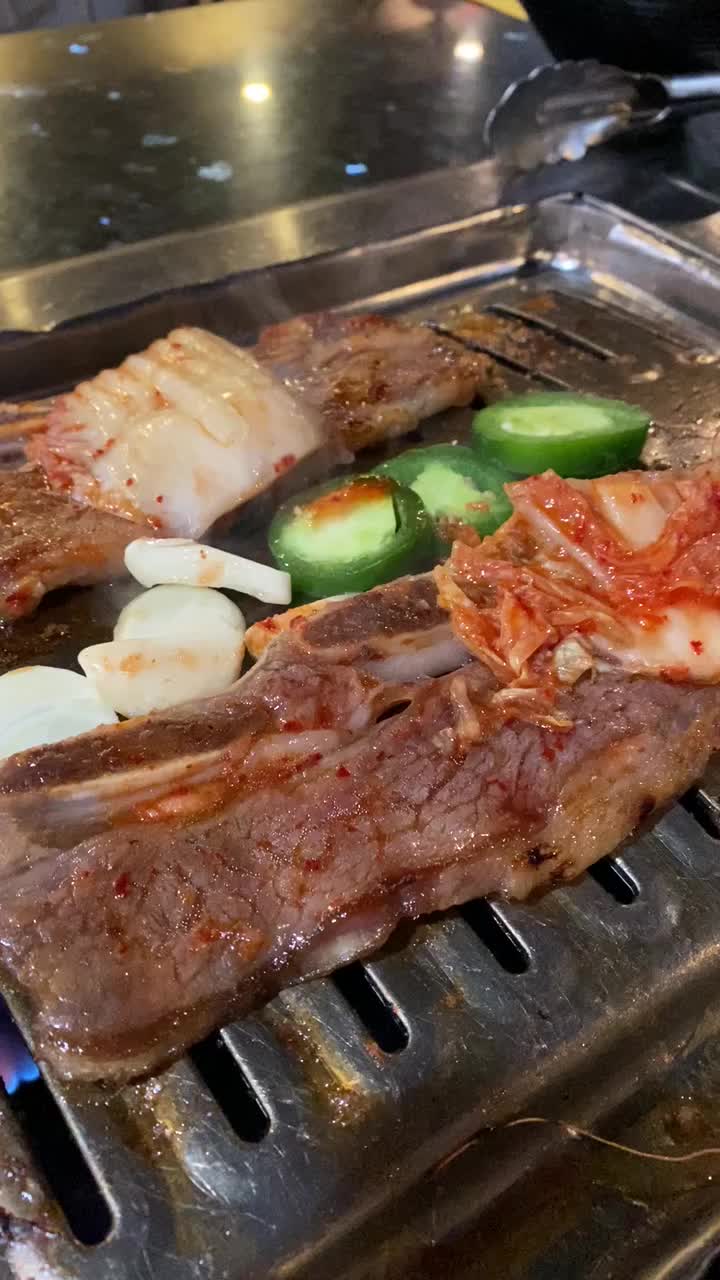 Video review of Gogi Time