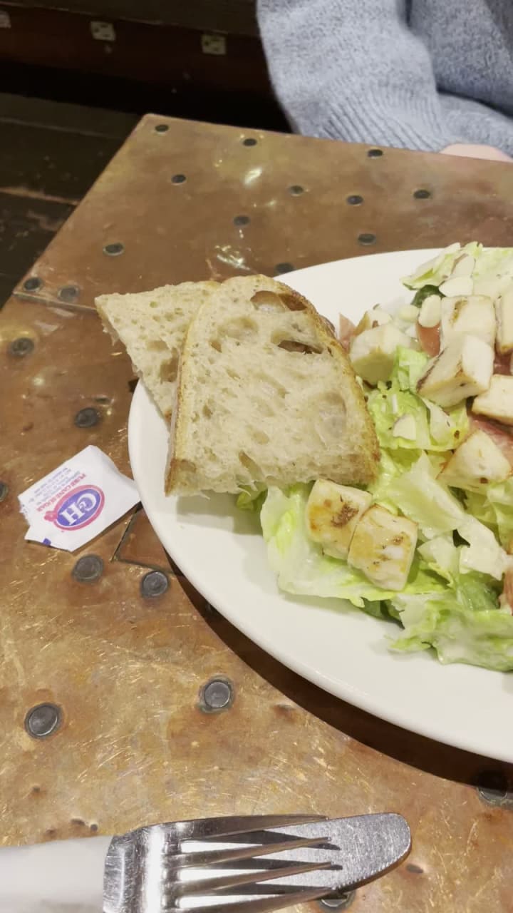 Video review of Caffe La Scala