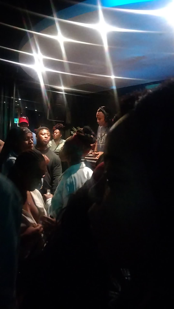 Granite lounge 85 bluegum street Ebony park Midrand