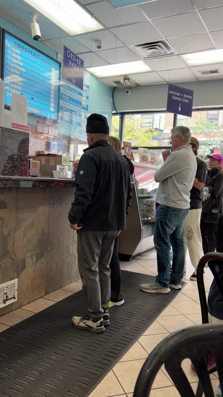 Video review of Mr. Greek Gyros