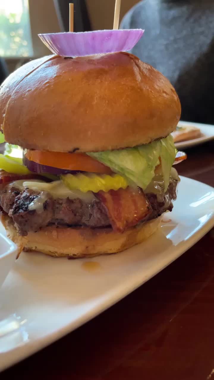 Video review of John Howie Steak