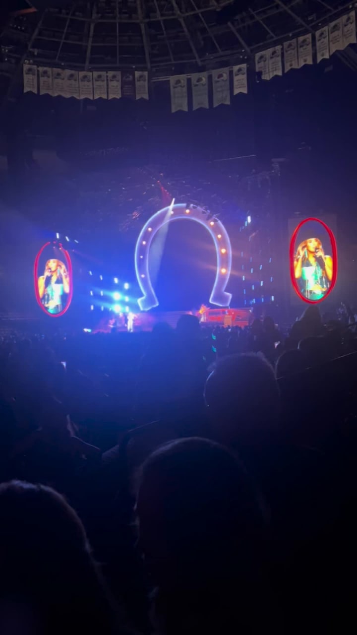 Video review of Shock Top Lodge