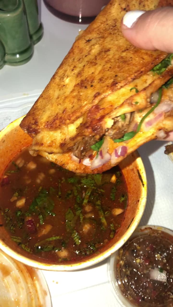 Suavecito Birria & Tacos