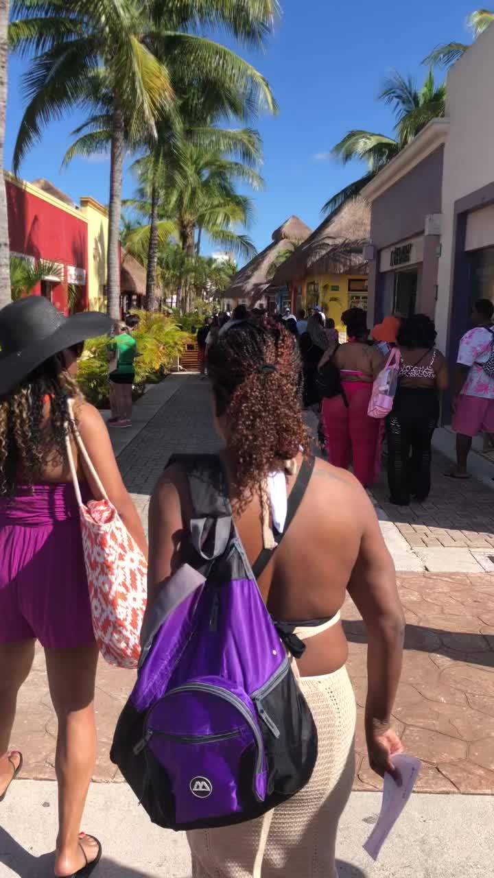 Video review of Three Amigos Cozumel