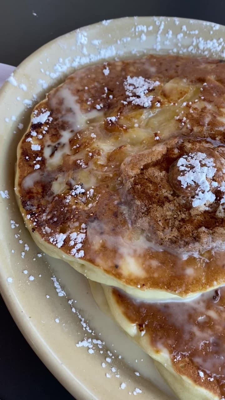 Video review of Snooze, an A.M. Eatery