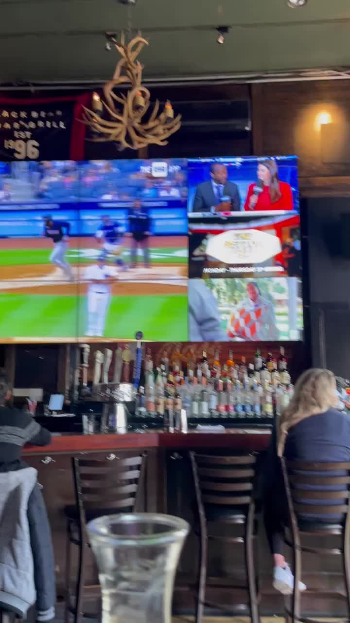 Black Bear Bar & Grill