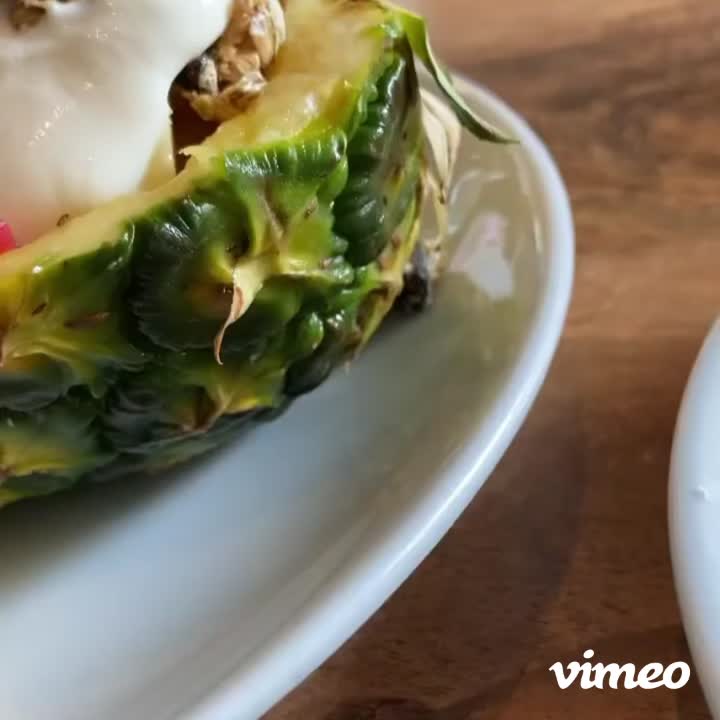 Video review of Yolk