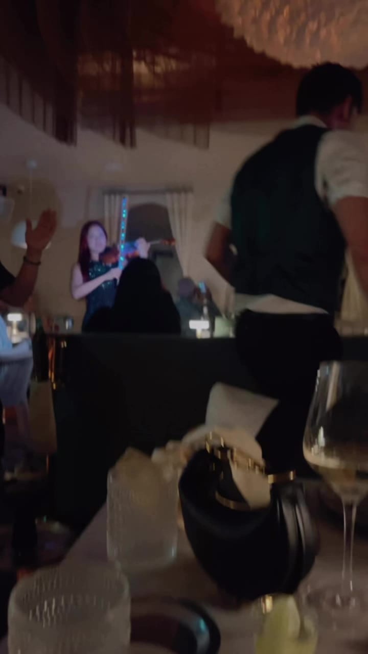 Video review of Amali