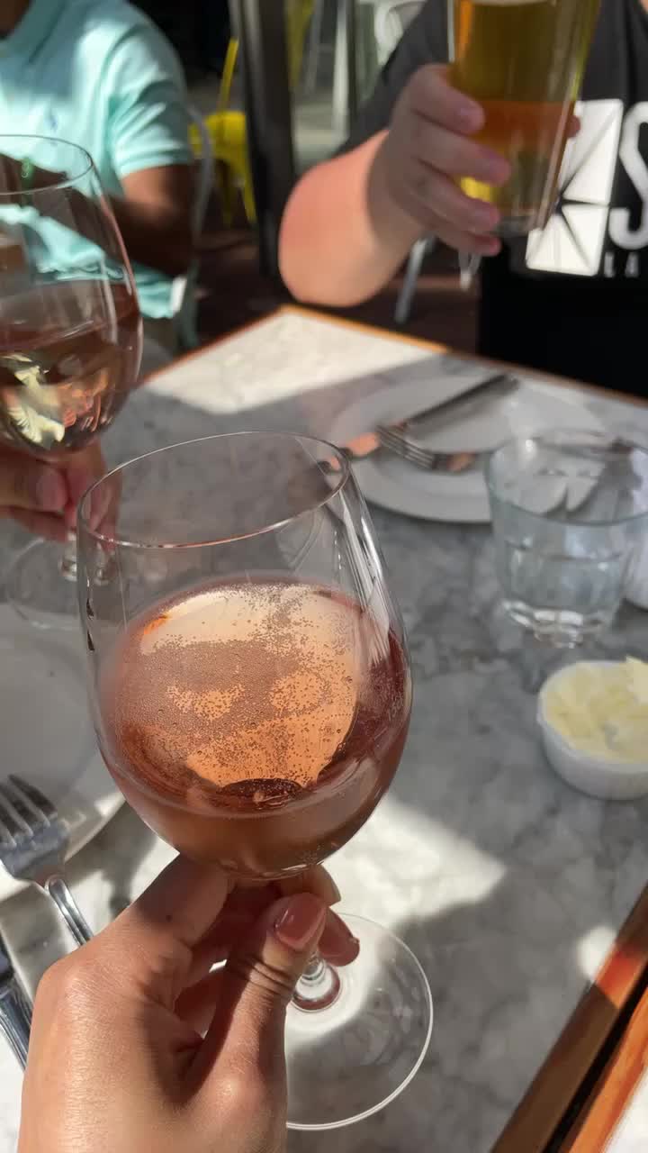 Video review of The Walrus and the Carpenter