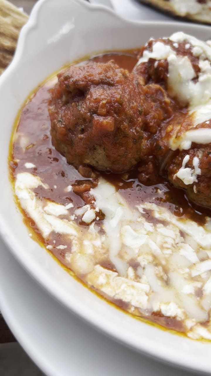 Olivella’s Pizza and Wine