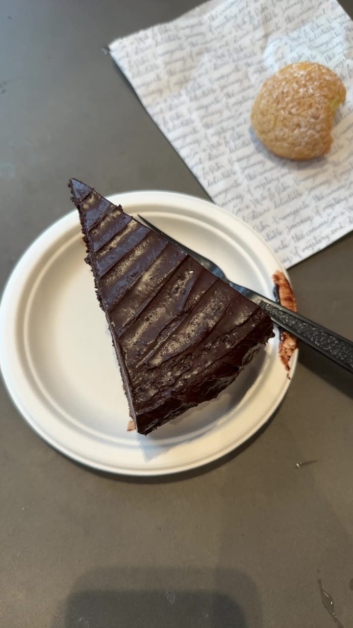 Video review of Mah-Ze-Dahr Bakery