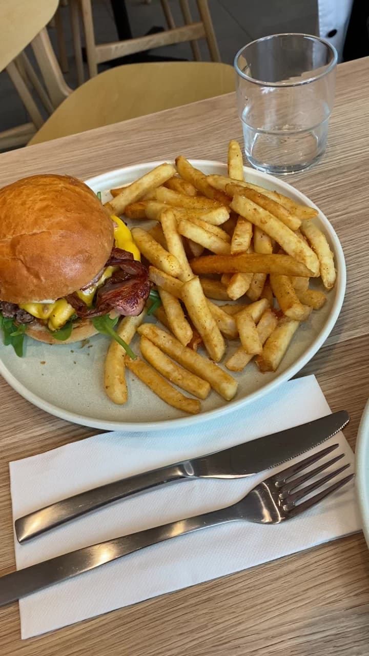 Video review of Blueprint Cafe