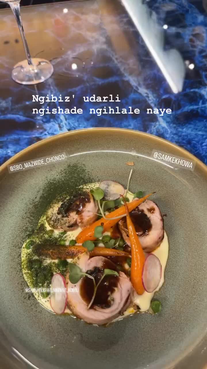  Crane & Feathers Restaurant