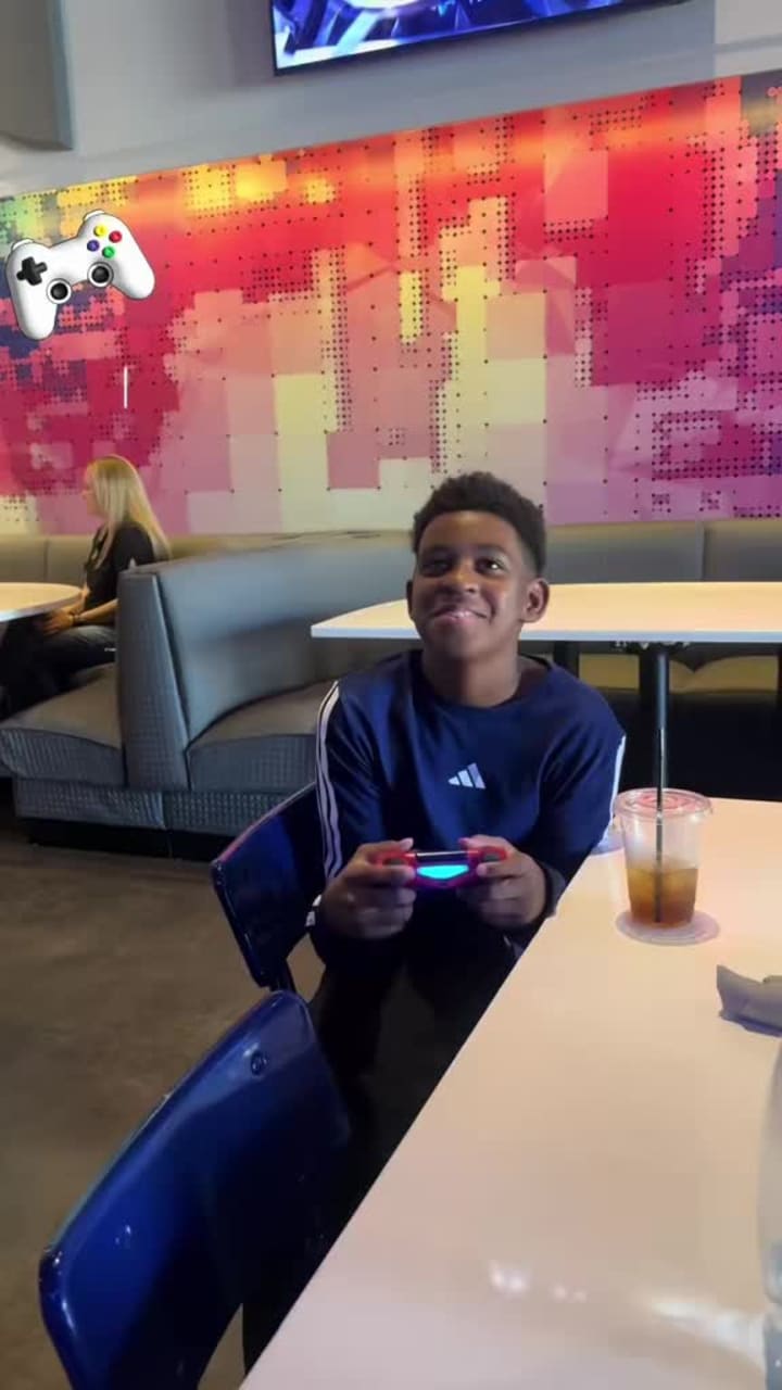 Video review of Nerdvana Frisco