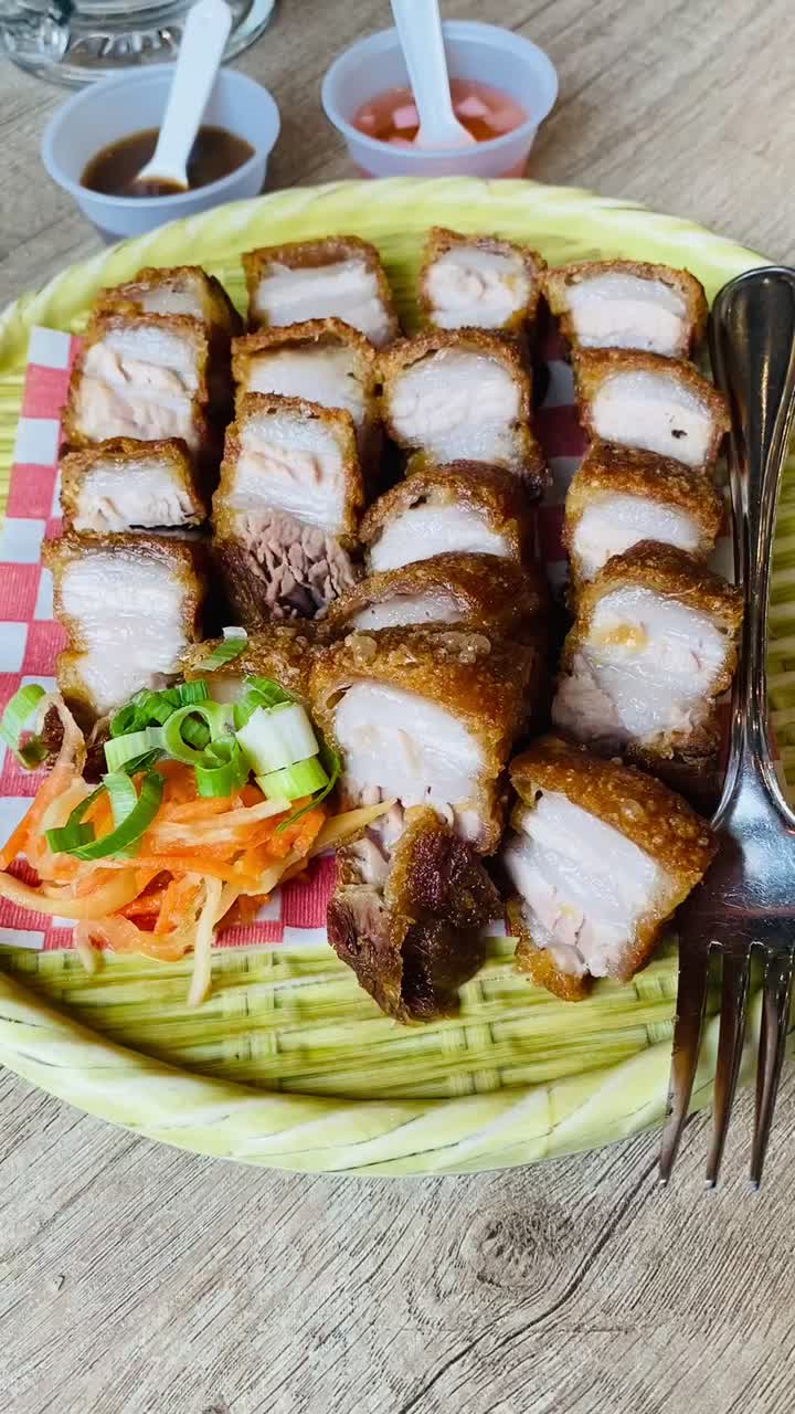 Video review of Casa Manila