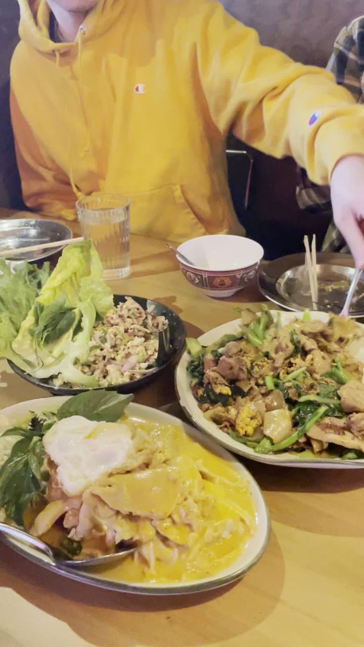 Kin Len Thai Night Bites